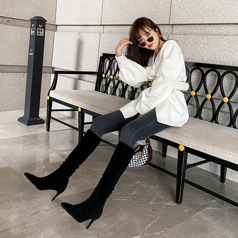 Damenstiefel mit spitzer Zehenpartie und Stilettoabsatz