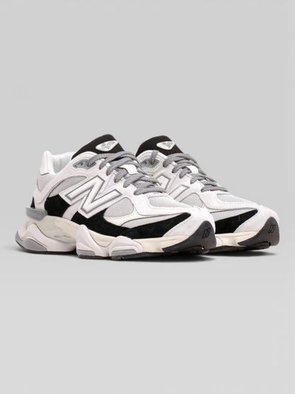 NB BLack & White 9060